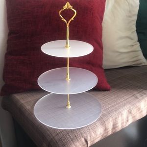 Three layer serving dish